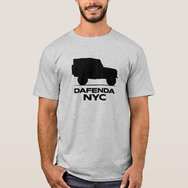 DAFENDA NYC Black Solid T-Shirt (Vorderseite)