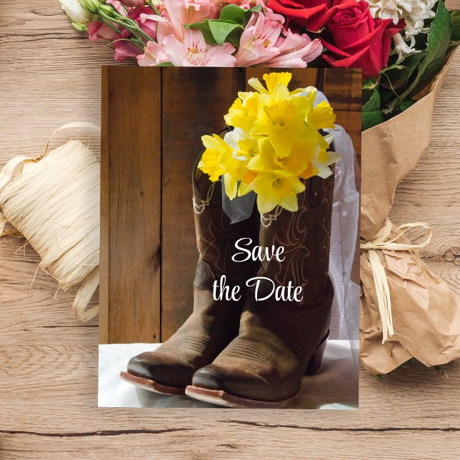 Daffodils Cowboy Boots Barn Wedding Retten Sie das Ankündigungspostkarte (Von Creator hochgeladen)