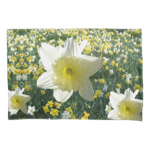 Daffodin Spring Flowers Field Pillow Case Kissenbezug