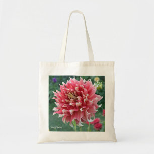 Dahlia rose sur un sac fourre-tout
