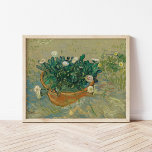 Daisies, Arles | Vincent van Gogh Poster<br><div class="desc">Daisies, Arles (1888) von Vincent van Gogh ist ein charmantes Stillleben mit einer einfachen Anordnung von Molkereien in einem Schiff. Das während Van Gogh's Zeit in Arles gemalte Kunstwerk zeigt seine charakteristischen, kühlen Pinselstriche und die lebhafte Palette, die die natürliche Schönheit der Blume unterstreicht. Die lebendige Komposition erfasst die Faszination...</div>