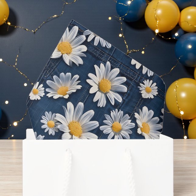 Daisies on Blue Denim Birthday  Seidenpapier (Von Creator hochgeladen)