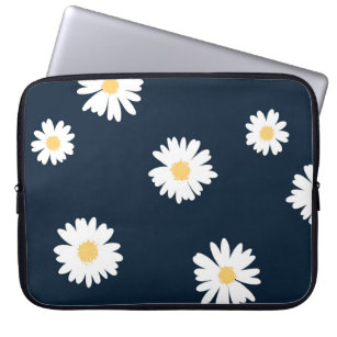 Daisy auf blauem Muster Laptopschutzhülle