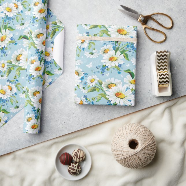 Daisy auf blauglänzendem Wrapping Paper Geschenkpapier (Basteln)