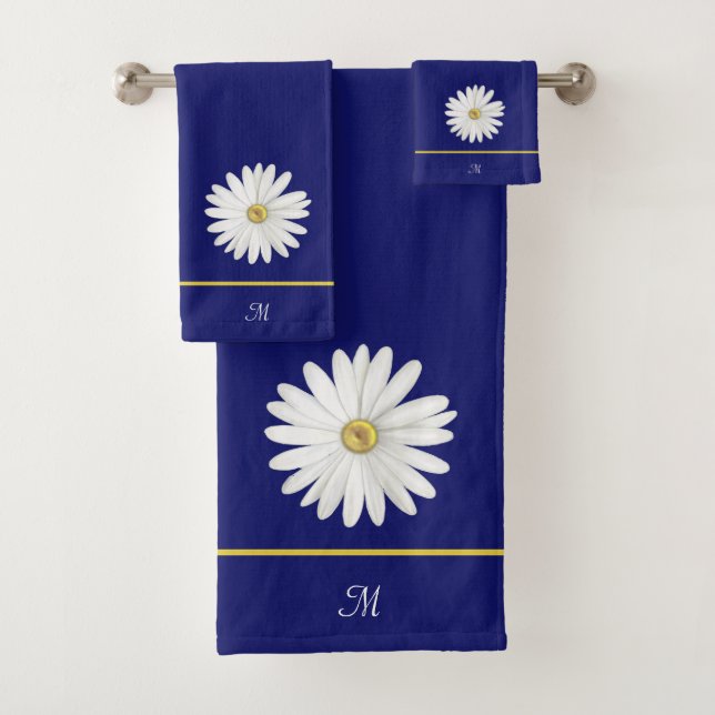 Daisy Blume & Monogram auf Navy Blue Badhandtuch Set (Insitu)