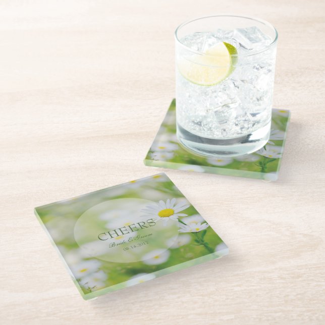 Daisy Daisies Blume Floral Summer Wedding Cheers Glasuntersetzer (Schrägansicht)