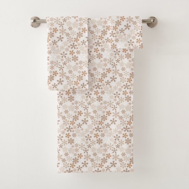 Daisy Flowers Beige Floral Aesthetic Ditsy Tan Badhandtuch Set (Insitu)