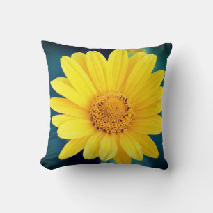 Daisy Petals Pillow Kissen