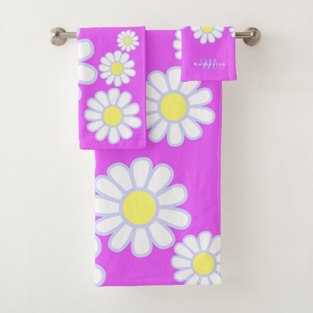 Daisy Simple Monogram Violet Badhandtuch Set (Insitu)