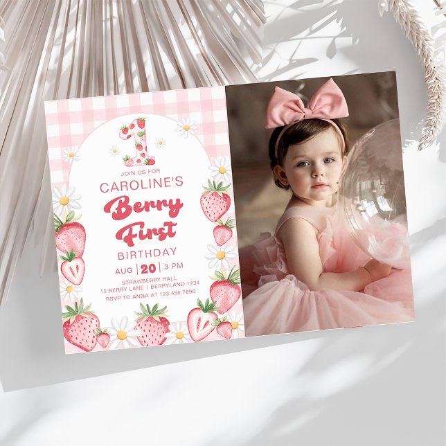 Daisy Strawberry Berry Erster Geburtstag Foto Einladung (Von Creator hochgeladen)