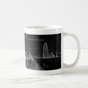 Dallas Abend Walk Grayscale Kaffee Tasse