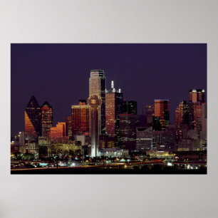 Dallas-Skyline bei Nacht Poster
