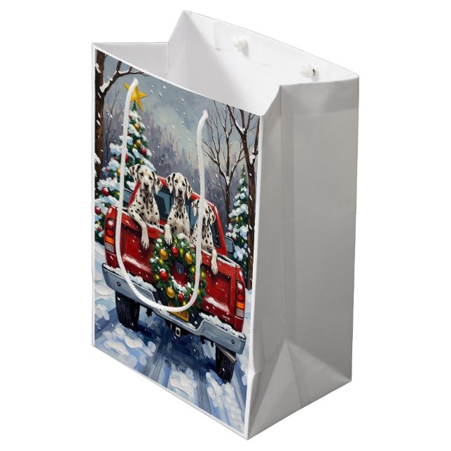 Dalmatian Christmas Red Truck Holiday Mittlere Geschenktüte (Vorderseite Schrägansicht)