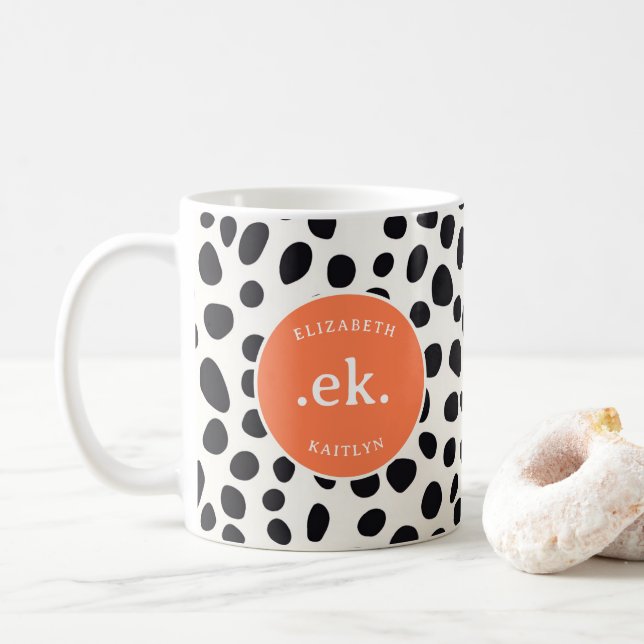 Dalmatiner Dog Abstraktes Muster Korallenmonogramm Kaffeetasse (Mit Donut)