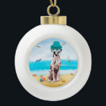Dalmatiner Dog on Beach Keramik Kugel-Ornament<br><div class="desc">Ein Dalmatiner,  der am Strand sitzt,  ist eine gute Geschenkidee für jemanden,  der diese Hundin Liebe.</div>