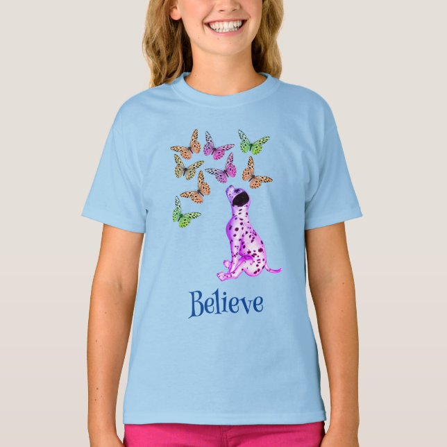 Dalmatiner Welpen und farbenfrohe Schmetterlinge g T-Shirt (Vorderseite)