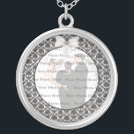 Damask Elegance Wedding Silver Round Necklace Versilberte Kette<br><div class="desc">Personalisieren Sie diese hübsche Halskette,  um sie als Gastgeschenke Hochzeiten an Ihrem Hochzeitsempfang zu haben oder sich selbst als Erinnerung an Ihren besonderen Tag zu erleben. Diese Halskette ist auch das ideale Geschenk für die Braut am Brautparty. Personalisieren Sie diese,  indem Sie Ihr Foto hinzufügen.</div>