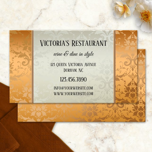 Damask Rose Gold Berufliche Visitenkarte (Restaurant business card featuring an elegant rose gold damask pattern design with silver grey)