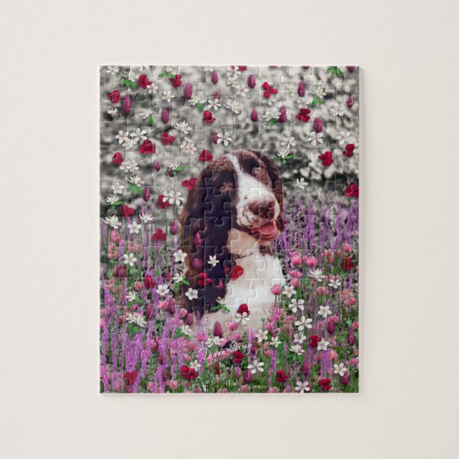 Dame in den Blumen - Bretagnespaniel-Hund (Vertikal)
