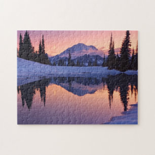 Dämmerung, Tarn und sichelförmiger Mond