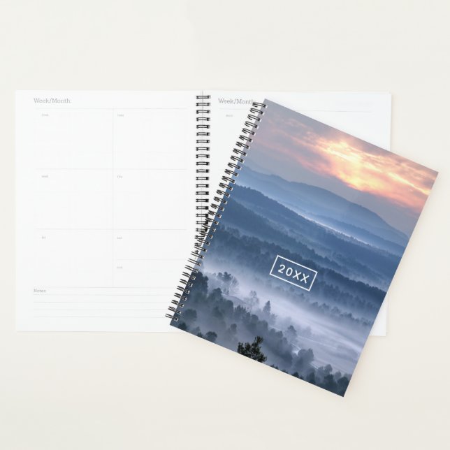 Dämmerung zwischen den Tälern Planer (Anzeige)
