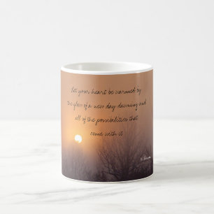 Dämmerungsnebel, ließ Ihr Herz durch das Glühen Kaffeetasse