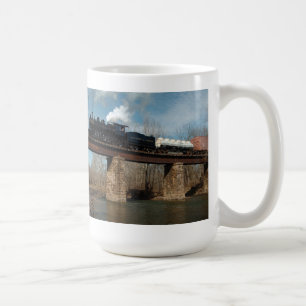 Dampf-Fracht-Zug auf Gestell-Tasse Kaffeetasse