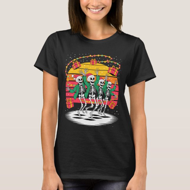 Dancing Skeletons With Santa Hats Christmas Lights T-Shirt (Vorderseite)