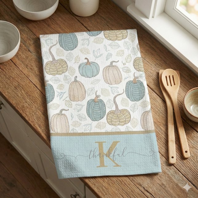 Dankbare Mit Monogramm Küchentücher (Celebrate fall with this beautiful monogrammed personalized, "Thankful" kitchen towel! )