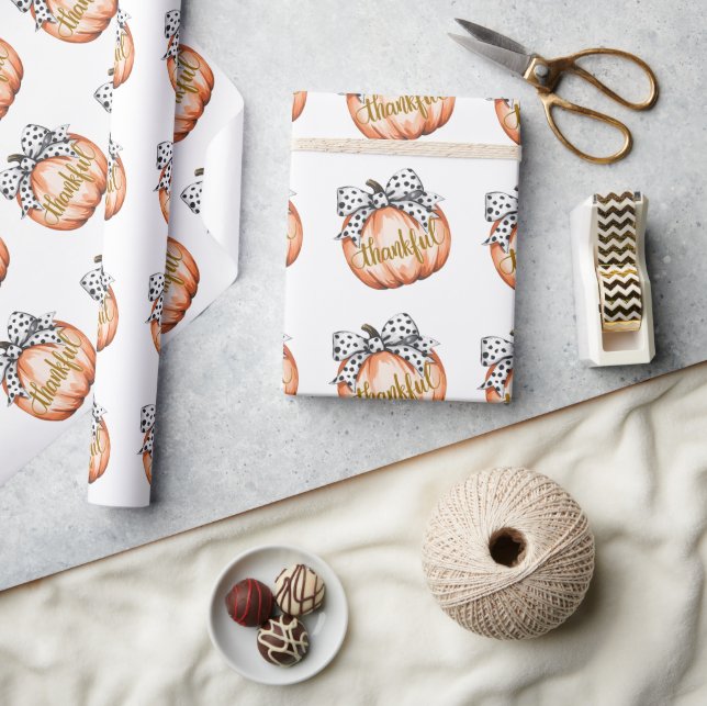 Dankbarer Kürbis mit gepunkteter Schleife  Geschenkpapier (Kunsthandwerk)