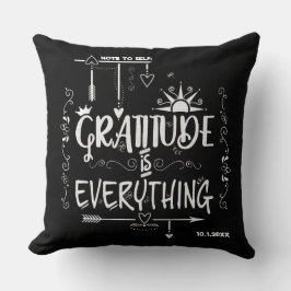 Dankbarkeit ist alles 🖤 kissen