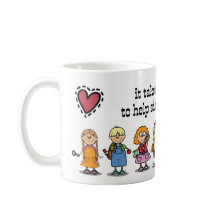 Danke, Lehrer. Schulkinder und Tasse für Kostenvor