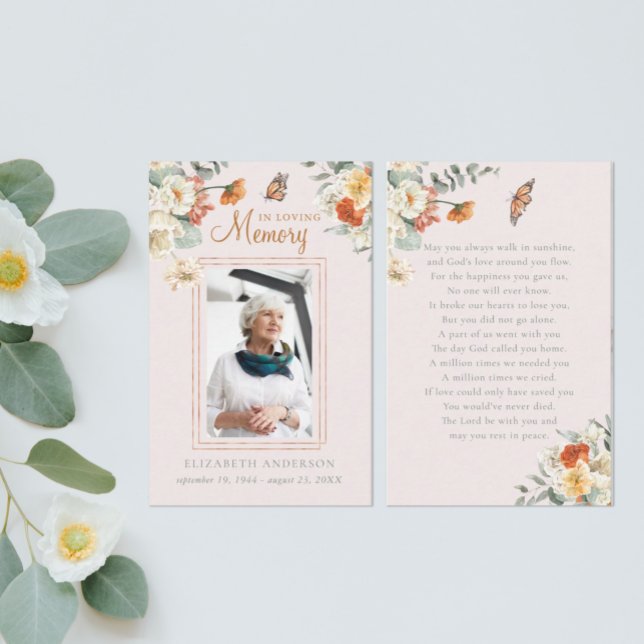 Dans la mémoire aimante | Carte de prière funérair (Créateur téléchargé)