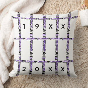 Dans la mémoire aimante croisée violet Coussin de 