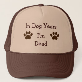 Dans l'année des chiens, je suis Casquette mort