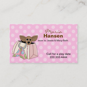 D'appel Chiwawa mignon dans une carte de maman de bourse