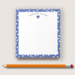 Dark Blue Heart & Dots Niedlich Girly Custom Notizblock<br><div class="desc">Dieses Design bietet Platz für einen Namen in einer hübschen Kurve über einer einfachen Herzgrafik auf einem dunkelblauen Hintergrund mit winzigen weißen Punkten. Klicken Sie auf die Schaltfläche Anpassen, wenn Sie die Bilder verschieben/skalieren und den Text weiter verändern möchten! Variationen dieses Designs, zusätzliche Farben sowie koordinierende Produkte sind in unserem...</div>