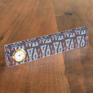 Dark Blue und Red Geometric Triangle Pattern Namensplakette