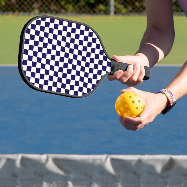 Dark Blue with White Square Pattern Pickleball Schläger (InSitu)