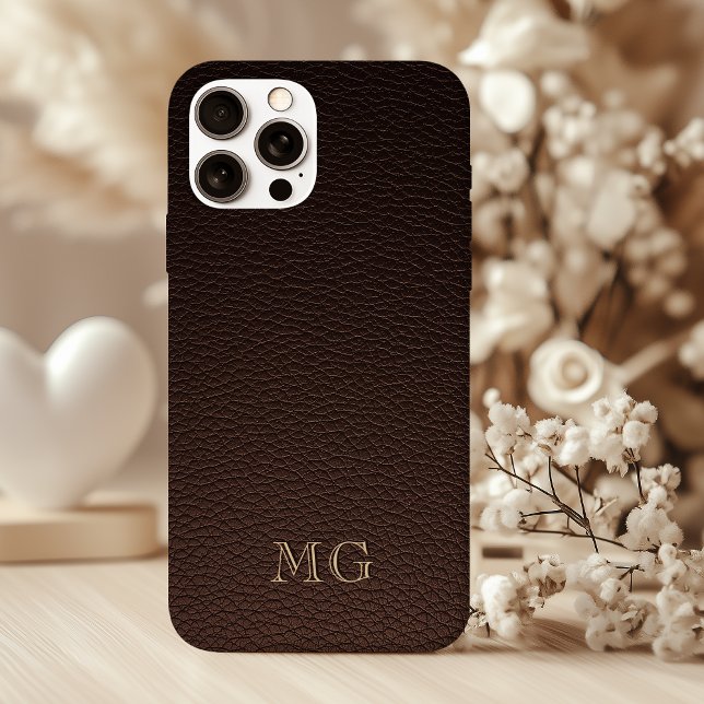 Dark Brown Faux Leather and Gold Monogram Initials iPhone 16 Hülle (Von Creator hochgeladen)