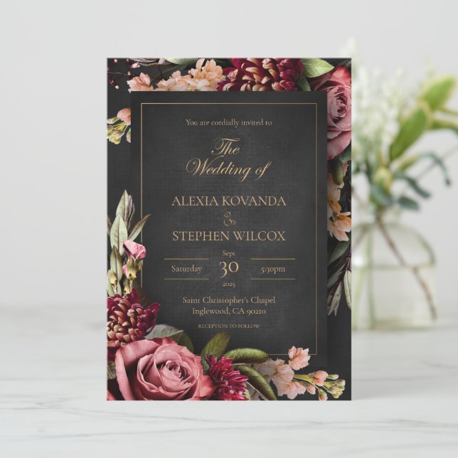 Dark Floral Wedding Einladung (Stehend Vorderseite)