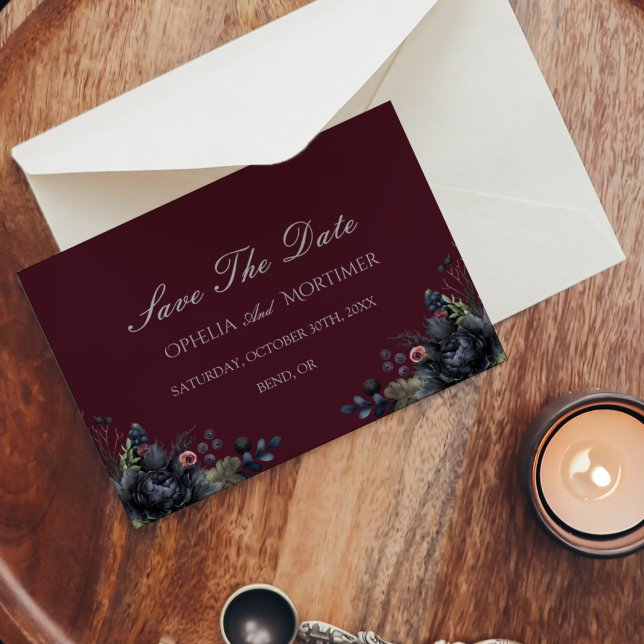 Dark Gothic Floral Burgundy Wedding Save The Date (Von Creator hochgeladen)