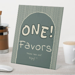 Dark Green Stripes 1st Birthday Favors Sockelschild