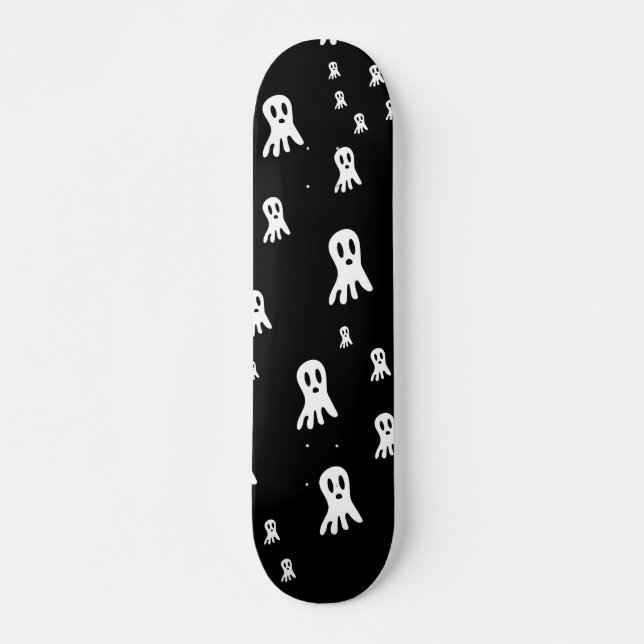 Dark Halloween Ghosts Skateboard (Vorne)