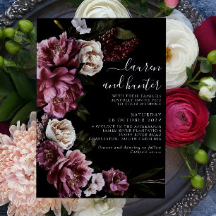 Dark Moody Blush Burgundy Script Blumenhochzeit in Einladung