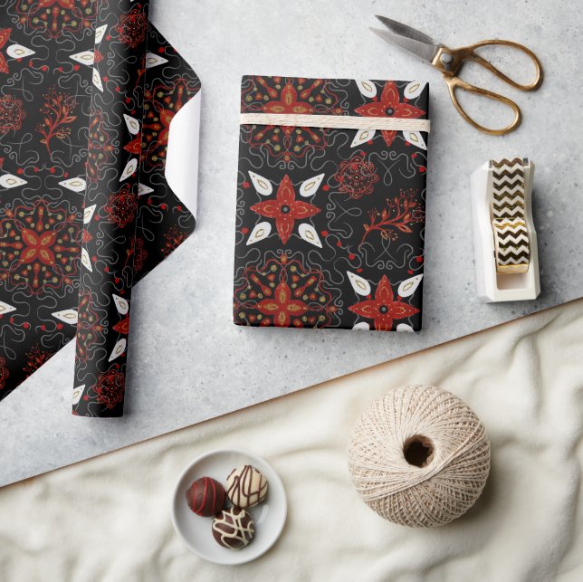 Dark Moody Botanical Mandala Christmas Geschenkpapier (Kunsthandwerk)