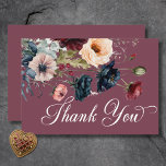 Dark Moody Burgundy Oval Floral Frame Wedding Dankeskarte<br><div class="desc">Genießen Sie den faszinierenden Reiz unserer dunklen und moody burgundischen Hochzeit und sparen Sie die Dattelkarte, wo Eleganz und Romantik in einer harmonischen Mischung aus Farbe und Eleganz zusammenkommen. Vor dem Hintergrund eines reichen Bordeaux-Stils Set dieses Design einen dramatischen Ton. Die Bühne ist im Zentrum, umgeben von einer üppigen Anordnung...</div>