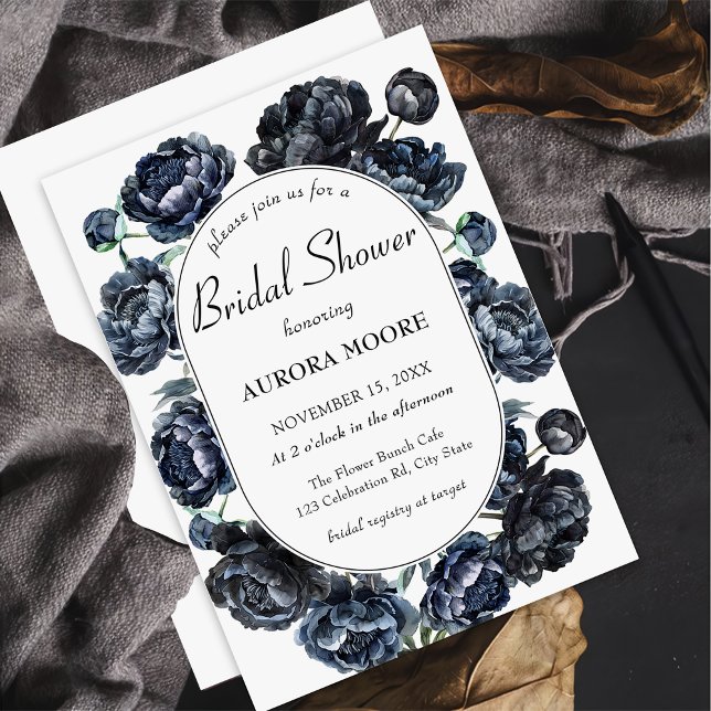 Dark Moody Romantic Blue Floral Wedding Einladung (Von Creator hochgeladen)