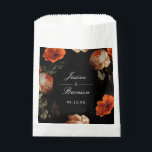 Dark Moody Romantic Floral Dutch Painterly Wedding Geschenktütchen<br><div class="desc">Ideal für Liebhaber oder Begrüßungssets. Passen Sie den Text an und verschieben oder skalieren Sie den Kreis und die Florale nach Belieben. Circle form und Farbe sind editierbar.</div>