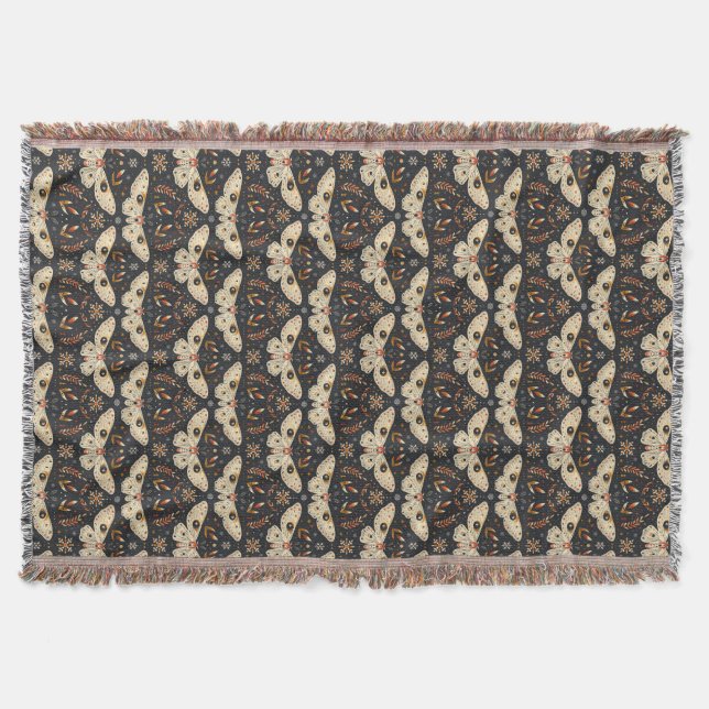 Dark Moth Witchy Boho Botanisches Muster Decke (Vorderseite)